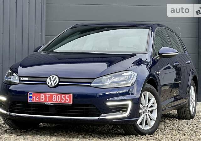 Синий Фольксваген e-Golf, объемом двигателя 0 л и пробегом 40 тыс. км за 18950 $, фото 1 на Automoto.ua