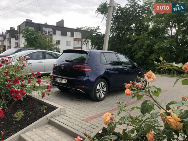 Синий Фольксваген e-Golf, объемом двигателя 0 л и пробегом 110 тыс. км за 13500 $, фото 1 на Automoto.ua