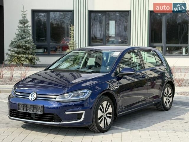 Синий Фольксваген e-Golf, объемом двигателя 0 л и пробегом 168 тыс. км за 11500 $, фото 1 на Automoto.ua