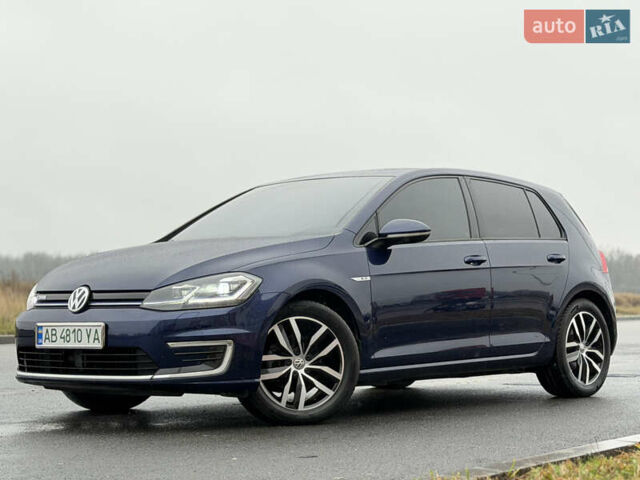 Синий Фольксваген e-Golf, объемом двигателя 0 л и пробегом 93 тыс. км за 14555 $, фото 1 на Automoto.ua