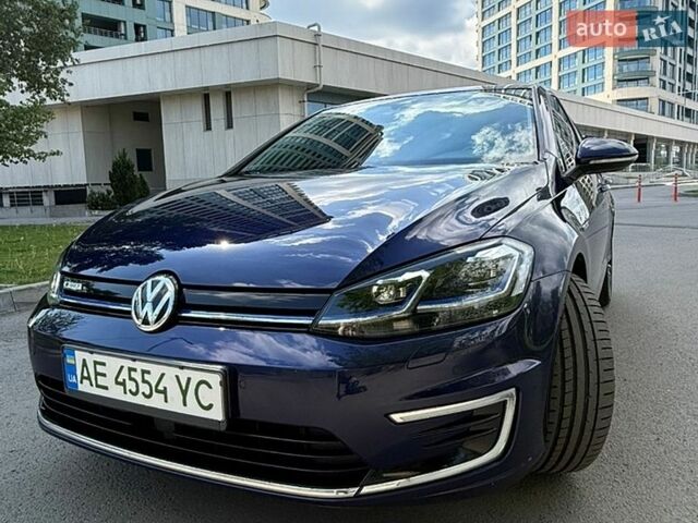 Синий Фольксваген e-Golf, объемом двигателя 0 л и пробегом 158 тыс. км за 14200 $, фото 1 на Automoto.ua