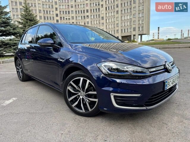 Синий Фольксваген e-Golf, объемом двигателя 0 л и пробегом 89 тыс. км за 14990 $, фото 1 на Automoto.ua
