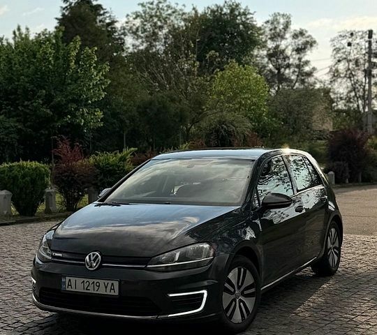 Синий Фольксваген e-Golf, объемом двигателя 0 л и пробегом 168 тыс. км за 11000 $, фото 1 на Automoto.ua