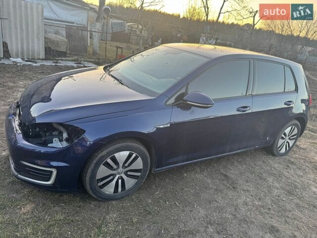 Синий Фольксваген e-Golf, объемом двигателя 0 л и пробегом 108 тыс. км за 11500 $, фото 1 на Automoto.ua