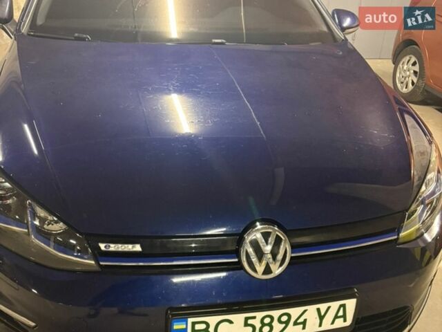Синий Фольксваген e-Golf, объемом двигателя 0 л и пробегом 106 тыс. км за 13900 $, фото 1 на Automoto.ua