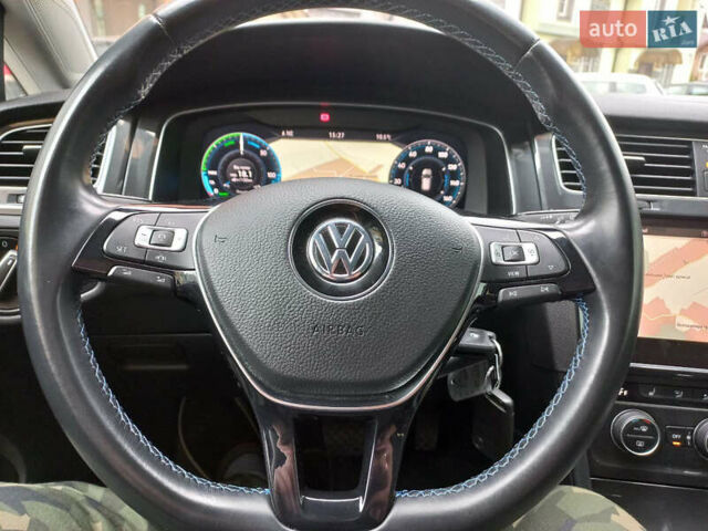 Синій Фольксваген e-Golf, об'ємом двигуна 0 л та пробігом 93 тис. км за 15350 $, фото 1 на Automoto.ua