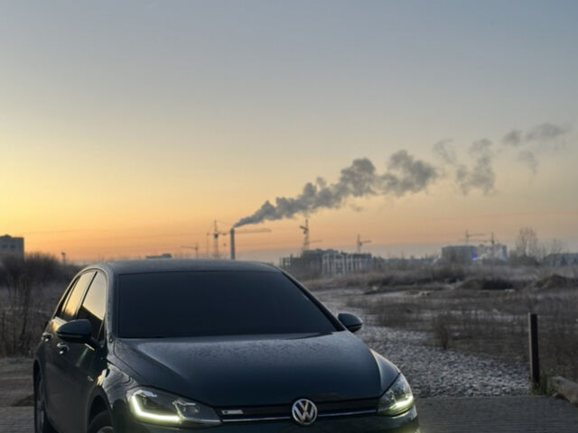 Зеленый Фольксваген e-Golf, объемом двигателя 0 л и пробегом 125 тыс. км за 15000 $, фото 1 на Automoto.ua
