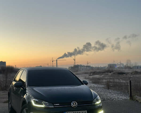 Зеленый Фольксваген e-Golf, объемом двигателя 0 л и пробегом 125 тыс. км за 16000 $, фото 1 на Automoto.ua