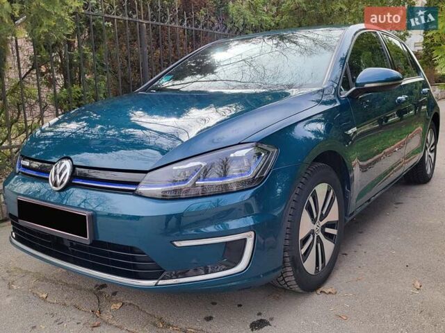 Зеленый Фольксваген e-Golf, объемом двигателя 0 л и пробегом 110 тыс. км за 15300 $, фото 1 на Automoto.ua
