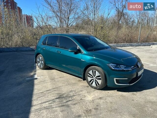 Зеленый Фольксваген e-Golf, объемом двигателя 0 л и пробегом 106 тыс. км за 13750 $, фото 1 на Automoto.ua