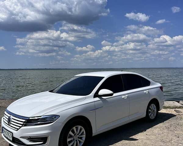 Білий Фольксваген e-Lavida, об'ємом двигуна 0 л та пробігом 90 тис. км за 15000 $, фото 1 на Automoto.ua