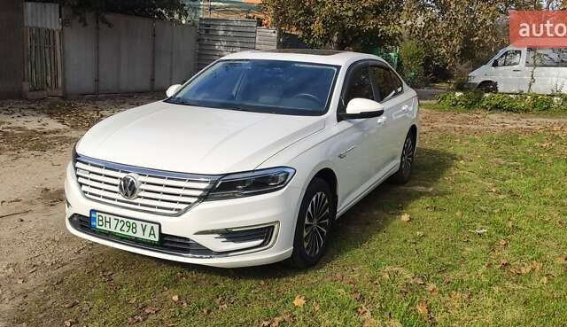 Білий Фольксваген e-Lavida, об'ємом двигуна 0 л та пробігом 130 тис. км за 12500 $, фото 1 на Automoto.ua