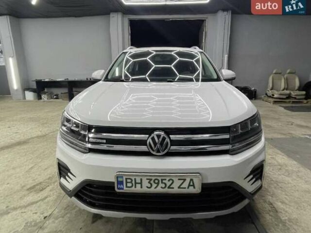 Білий Фольксваген E-Tharu, об'ємом двигуна 0 л та пробігом 130 тис. км за 17000 $, фото 1 на Automoto.ua