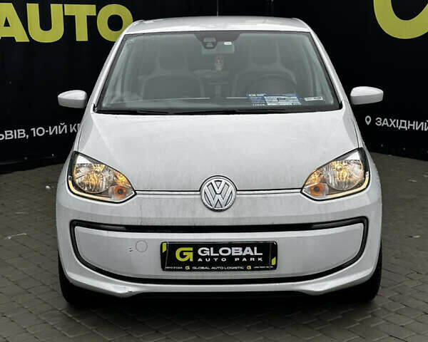 Белый Фольксваген e-up, объемом двигателя 0 л и пробегом 72 тыс. км за 6900 $, фото 1 на Automoto.ua