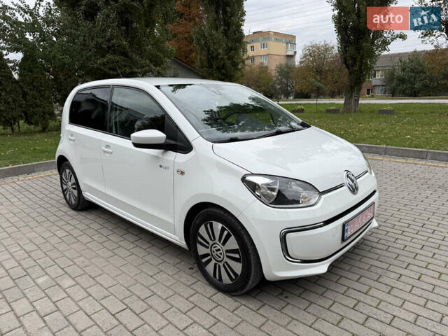 Фольксваген e-up 2013 в Каменце-Подольском на Automoto.ua Белый Фольксваген e-up, объемом двигателя 0 л и пробегом 150 тыс. км за 5999 $, фото 1 на Automoto.ua