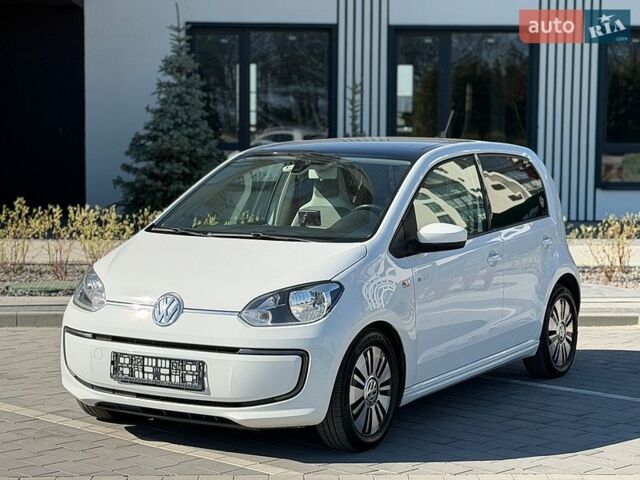 Белый Фольксваген e-up, объемом двигателя 0 л и пробегом 141 тыс. км за 6900 $, фото 1 на Automoto.ua