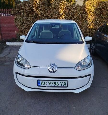 Белый Фольксваген e-up, объемом двигателя 0 л и пробегом 70 тыс. км за 5850 $, фото 1 на Automoto.ua