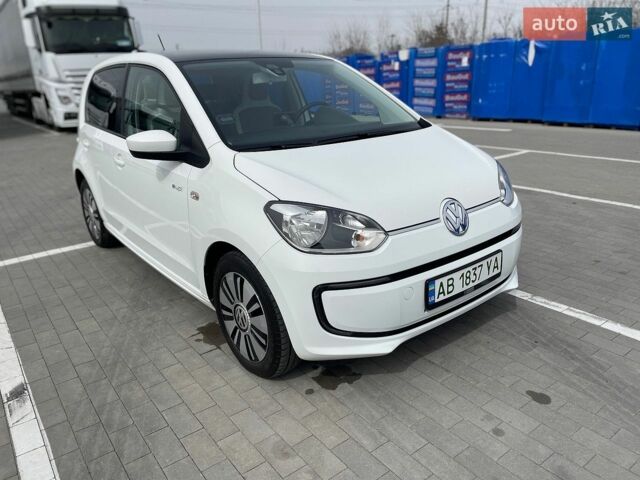 Белый Фольксваген e-up, объемом двигателя 0 л и пробегом 79 тыс. км за 6900 $, фото 1 на Automoto.ua