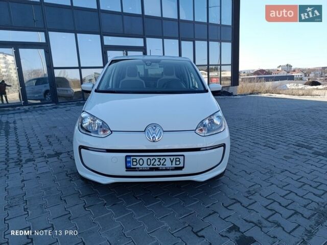 Белый Фольксваген e-up, объемом двигателя 0 л и пробегом 37 тыс. км за 7900 $, фото 1 на Automoto.ua