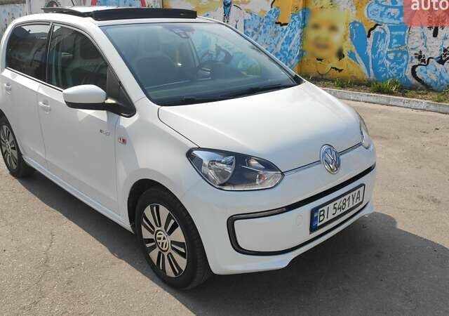 Білий Фольксваген e-up, об'ємом двигуна 0 л та пробігом 67 тис. км за 7500 $, фото 1 на Automoto.ua