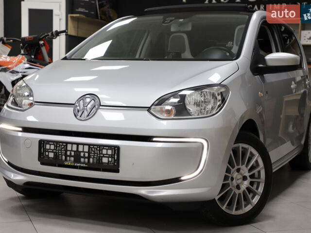 Серый Фольксваген e-up, объемом двигателя 0 л и пробегом 72 тыс. км за 9900 $, фото 1 на Automoto.ua