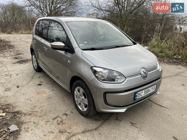 Серый Фольксваген e-up, объемом двигателя 0 л и пробегом 115 тыс. км за 5600 $, фото 1 на Automoto.ua