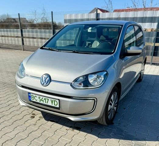 Серый Фольксваген e-up, объемом двигателя 0 л и пробегом 160 тыс. км за 5699 $, фото 1 на Automoto.ua