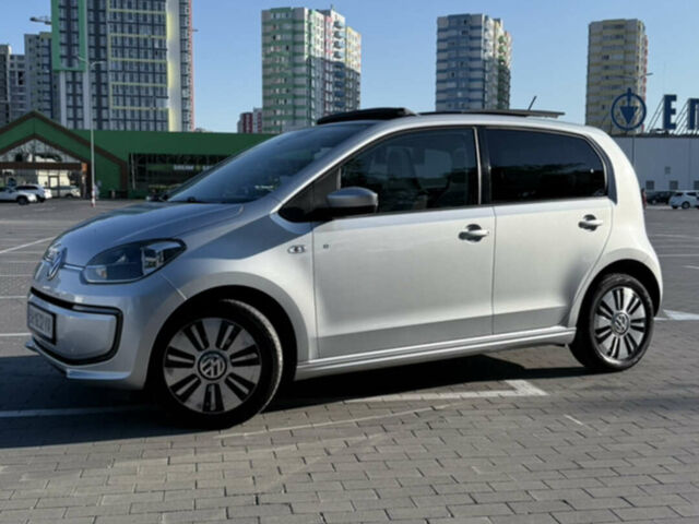 Сірий Фольксваген e-up, об'ємом двигуна 0 л та пробігом 118 тис. км за 6900 $, фото 1 на Automoto.ua