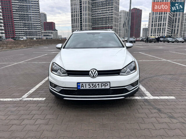 Білий Фольксваген Golf Alltrack, об'ємом двигуна 1.8 л та пробігом 126 тис. км за 16000 $, фото 1 на Automoto.ua