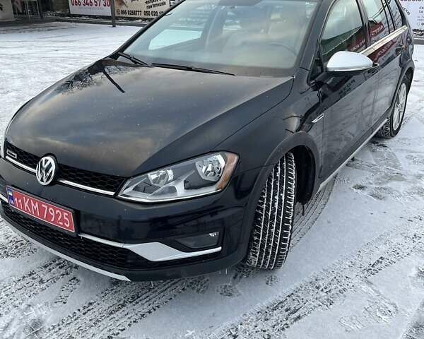 Черный Фольксваген Golf Alltrack, объемом двигателя 1.8 л и пробегом 169 тыс. км за 12750 $, фото 1 на Automoto.ua