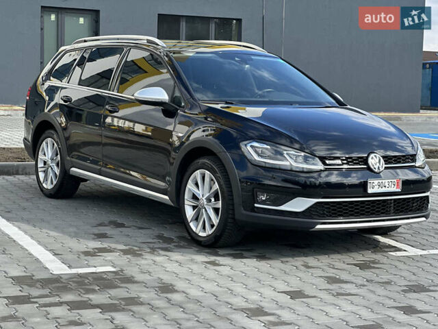 Черный Фольксваген Golf Alltrack, объемом двигателя 2 л и пробегом 267 тыс. км за 18500 $, фото 1 на Automoto.ua