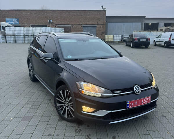 Черный Фольксваген Golf Alltrack, объемом двигателя 1.8 л и пробегом 162 тыс. км за 13400 $, фото 1 на Automoto.ua