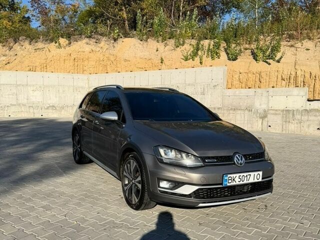Фольксваген Golf Alltrack, объемом двигателя 1.97 л и пробегом 310 тыс. км за 13800 $, фото 1 на Automoto.ua