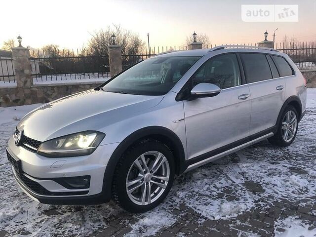 Сірий Фольксваген Golf Alltrack, об'ємом двигуна 2 л та пробігом 208 тис. км за 18500 $, фото 1 на Automoto.ua