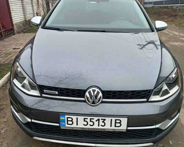 Серый Фольксваген Golf Alltrack, объемом двигателя 1.8 л и пробегом 101 тыс. км за 14500 $, фото 1 на Automoto.ua