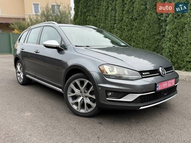 Сірий Фольксваген Golf Alltrack, об'ємом двигуна 1.8 л та пробігом 199 тис. км за 11200 $, фото 1 на Automoto.ua