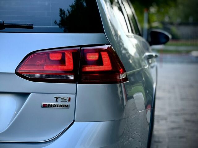 Серый Фольксваген Golf Alltrack, объемом двигателя 1.8 л и пробегом 178 тыс. км за 12189 $, фото 1 на Automoto.ua