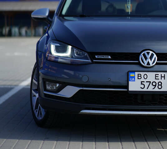 Сірий Фольксваген Golf Alltrack, об'ємом двигуна 1.8 л та пробігом 92 тис. км за 17000 $, фото 1 на Automoto.ua