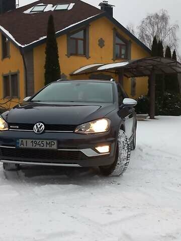 Синій Фольксваген Golf Alltrack, об'ємом двигуна 1.8 л та пробігом 62 тис. км за 14550 $, фото 1 на Automoto.ua