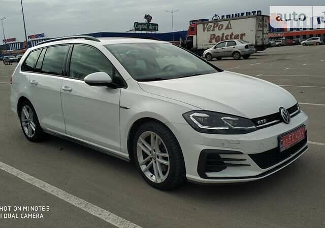 Белый Фольксваген Golf GTD, объемом двигателя 1.97 л и пробегом 242 тыс. км за 18333 $, фото 1 на Automoto.ua