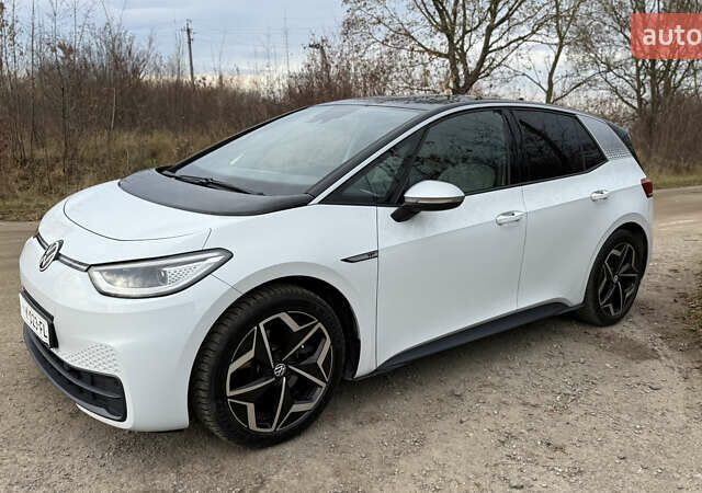 Белый Фольксваген ID.3, объемом двигателя 0 л и пробегом 160 тыс. км за 15800 $, фото 1 на Automoto.ua