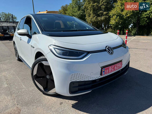 Белый Фольксваген ID.3, объемом двигателя 0 л и пробегом 200 тыс. км за 13899 $, фото 1 на Automoto.ua