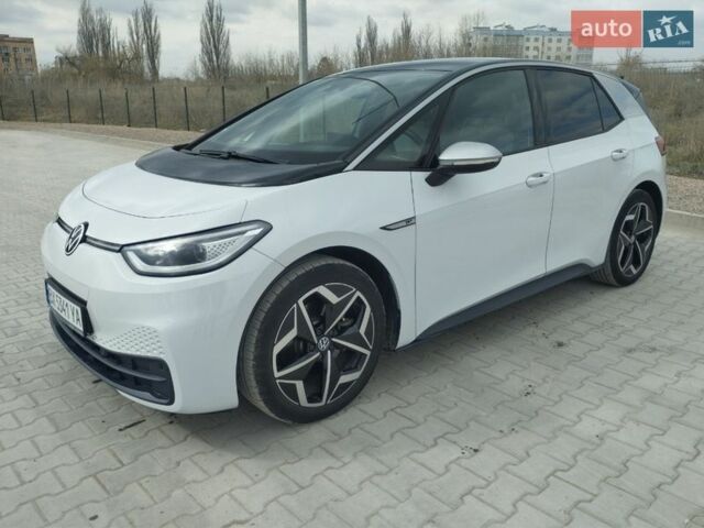 Белый Фольксваген ID.3, объемом двигателя 0 л и пробегом 182 тыс. км за 14299 $, фото 1 на Automoto.ua