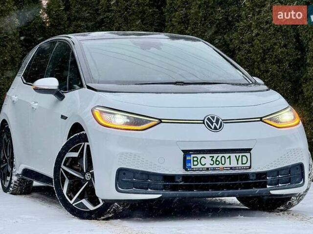 Белый Фольксваген ID.3, объемом двигателя 0 л и пробегом 71 тыс. км за 17200 $, фото 1 на Automoto.ua