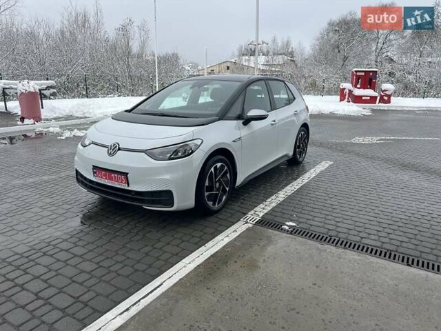 Белый Фольксваген ID.3, объемом двигателя 0 л и пробегом 86 тыс. км за 15499 $, фото 1 на Automoto.ua