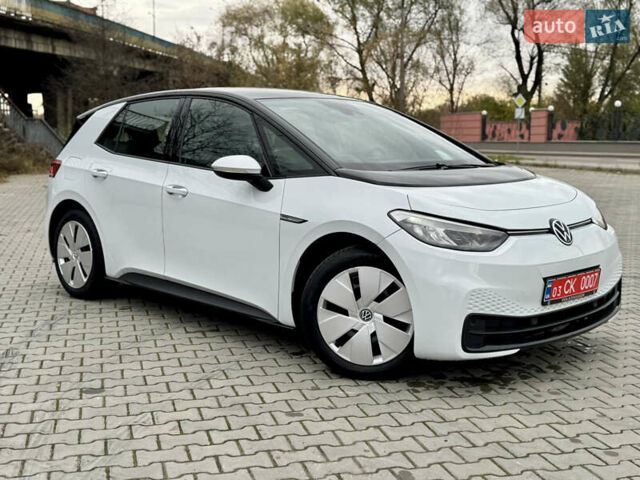 Фольксваген ID.3 2021 в Дрогобыче на Automoto.ua Белый Фольксваген ID.3, объемом двигателя 0 л и пробегом 183 тыс. км за 14350 $, фото 1 на Automoto.ua