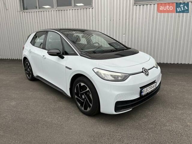 Белый Фольксваген ID.3, объемом двигателя 0 л и пробегом 1 тыс. км за 20500 $, фото 1 на Automoto.ua