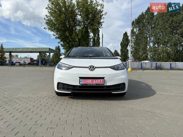 Белый Фольксваген ID.3, объемом двигателя 0 л и пробегом 57 тыс. км за 17450 $, фото 1 на Automoto.ua
