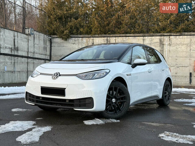 Білий Фольксваген ID.3, об'ємом двигуна 0 л та пробігом 49 тис. км за 17999 $, фото 1 на Automoto.ua