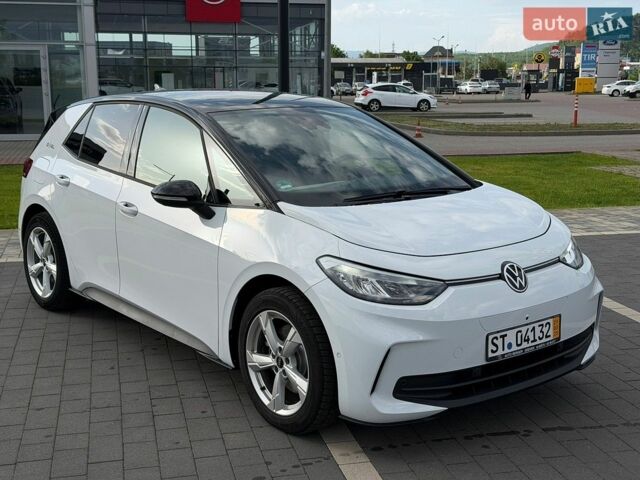 Белый Фольксваген ID.3, объемом двигателя 0 л и пробегом 3 тыс. км за 22899 $, фото 1 на Automoto.ua